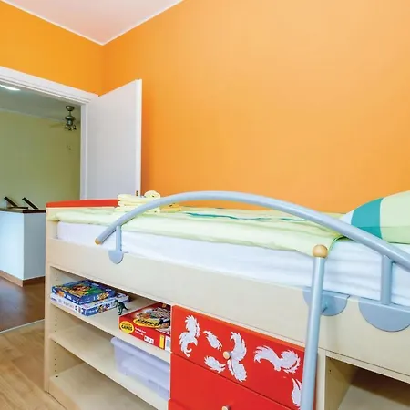 3 Bedroom Lovely In Bregi Holiday home *
