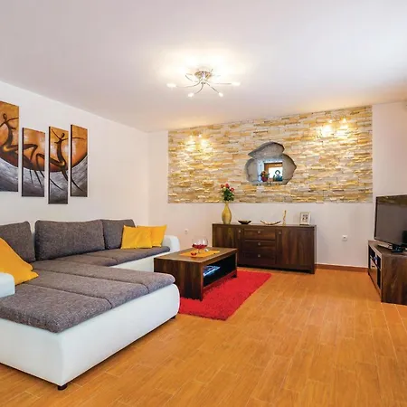Holiday home 3 Bedroom Lovely In Bregi Opatija