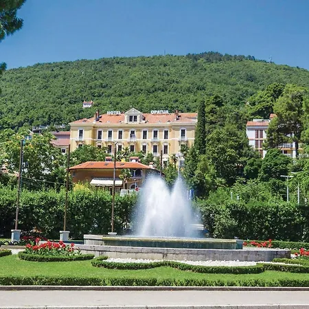3 Bedroom Lovely In Bregi * Opatija
